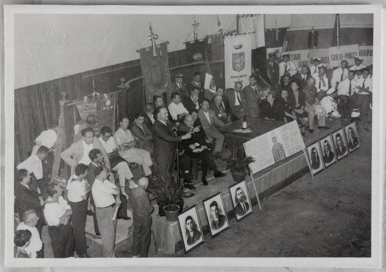 Poggibonsi, 18-19 luglio 1964, XX° anniversario della liberazione e conferimento ad Alcide Cervi della cittadinanza onoraria. Un momento della cerimonia